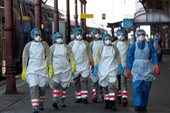 Vì sao số ca nhiễm và nghi nhiễm ở Pháp tăng đột biến?