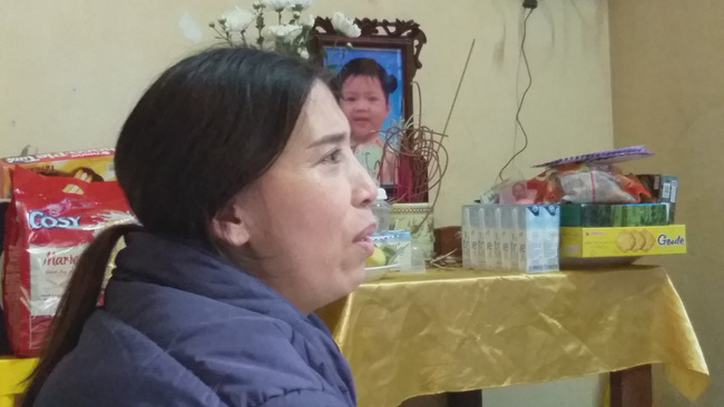 Vụ bé gái 3 tuổi bị bạo hành tử vong: Lý do người mẹ đón con từ nhà ngoại về-2