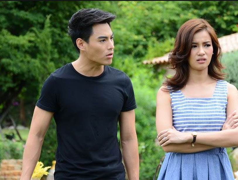 Lạ đời, chồng bỏ đi theo kẻ thứ 3 thua kém vợ đủ thứ, một năm sau ly hôn cô mới có lời giải đáp rồi cười thanh thản-1