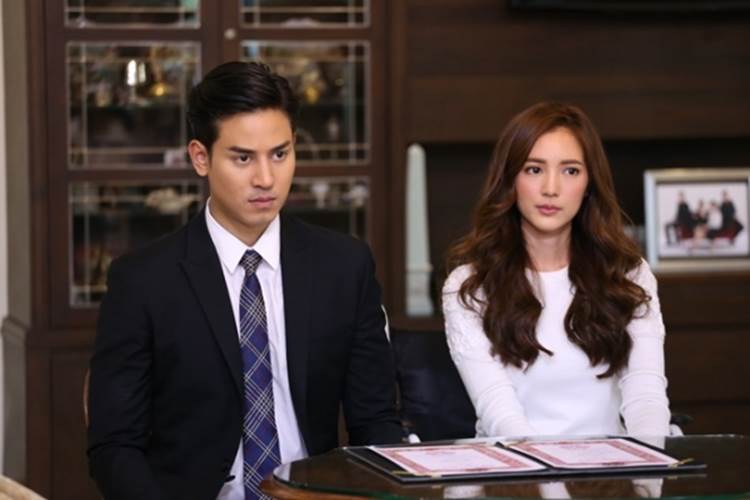 Lạ đời, chồng bỏ đi theo kẻ thứ 3 thua kém vợ đủ thứ, một năm sau ly hôn cô mới có lời giải đáp rồi cười thanh thản-2