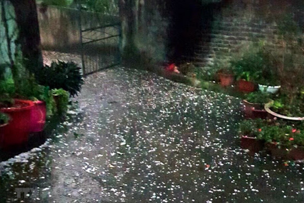 Thời tiết hôm nay 5/4: Bắc Bộ rét, đề phòng lốc sét và mưa đá-1