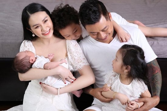 Sau bao đồn đoán tan vỡ, Tuấn Hưng đã có động thái rõ ràng chứng minh mối quan hệ với bà xã sau 6 năm kết hôn