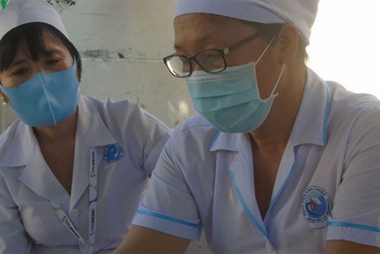 Chuyện về nữ điều dưỡng ở Bình Thuận không về chịu tang mẹ vì chống dịch Covid-19