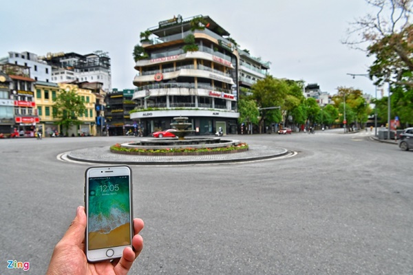 Hà Nội vắng lặng 12h trưa 5/4-2