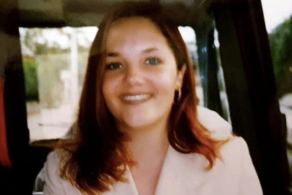 Nam y tá tử vong sau 12 tiếng làm việc cật lực cứu chữa bệnh nhân nhiễm Covid-19, tiết lộ của mẹ anh càng khiến nhiều người xót thương-3