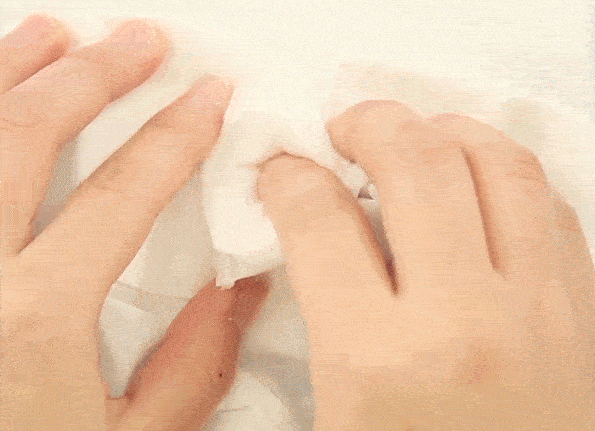 Đây là tình huống chị em nào từng sơn móng tay cũng từng gặp phải và cách xử lý-2