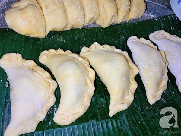 Trời lạnh làm mẻ bánh gối nóng hổi ngon lành mời cả nhà ngay thôi!-4