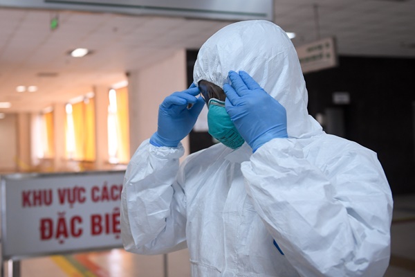 Sáng nay không ghi nhận thêm ca mắc Covid-19, 23 bệnh nhân đã âm tính lần hai-2