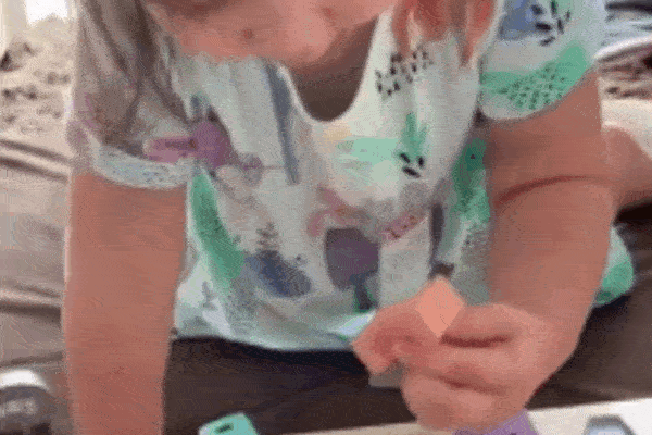 Cả Ốc Thanh Vân và Hồng Nhung đều cho con trai để tóc dài thướt tha như con gái, nguyên do hóa ra cực kỳ đơn giản-4