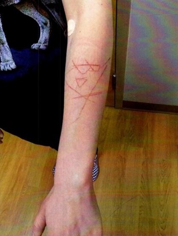 Cô gái trẻ người đầy máu gõ cửa nhà dân cầu cứu mở ra vụ án giết người tình để níu kéo người yêu được che đậy bởi những lời nói dối-4