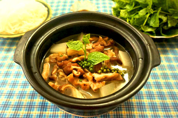 Phan Như Thảo khéo tay&nbsp;tự làm kẹo mút thơm ngon cho con gái-11