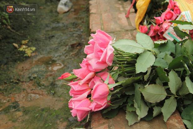 Thủ phủ” hoa tại Hà Nội nở rộ giữa dịch COVID-19: Tưởng thắng vụ mà thành bại, hoa cười nhưng người khóc-10
