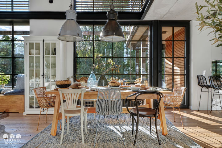 Ngôi nhà có gác lửng được thiết kế ấn tượng đến mức mới nhìn người xem đã phải chết mê từng góc cạnh, đường nét-16