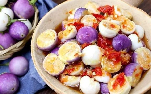 Tránh dịch, giám đốc, bà chủ... đi bán dưa mắm cà-4