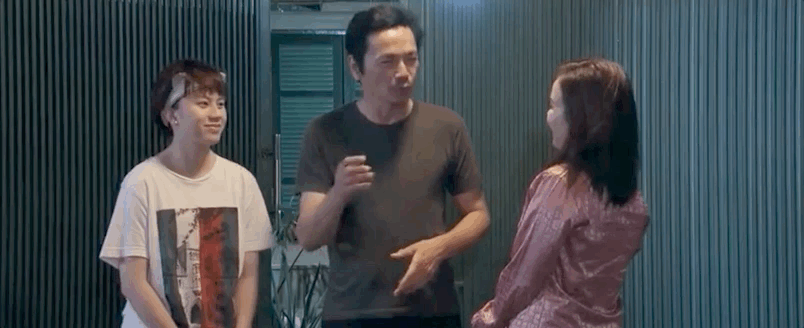 Preview Những Ngày Không Quên tập 2: Mải mê bà tám với cô Xuyến, bố Sơn hốt hoảng nghe bà hàng xóm phao tin Hà Nội sắp toang!-3