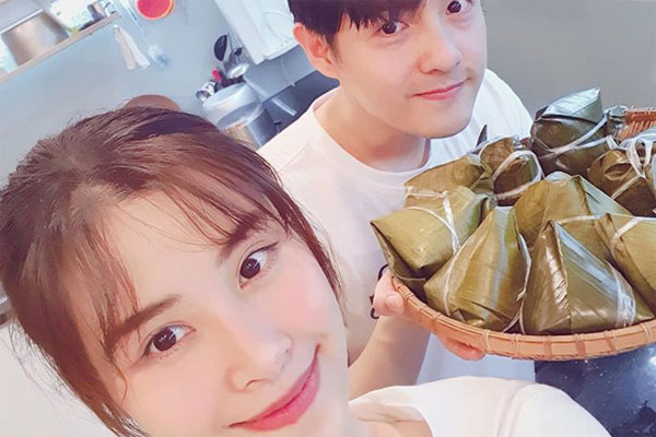 Đông Nhi chọn dịp đặc biệt lần đầu khoe mẹ chồng quý phái và ngầu khỏi nói: Không hổ là dâu thảo, lại tâm lý hết ý!-3