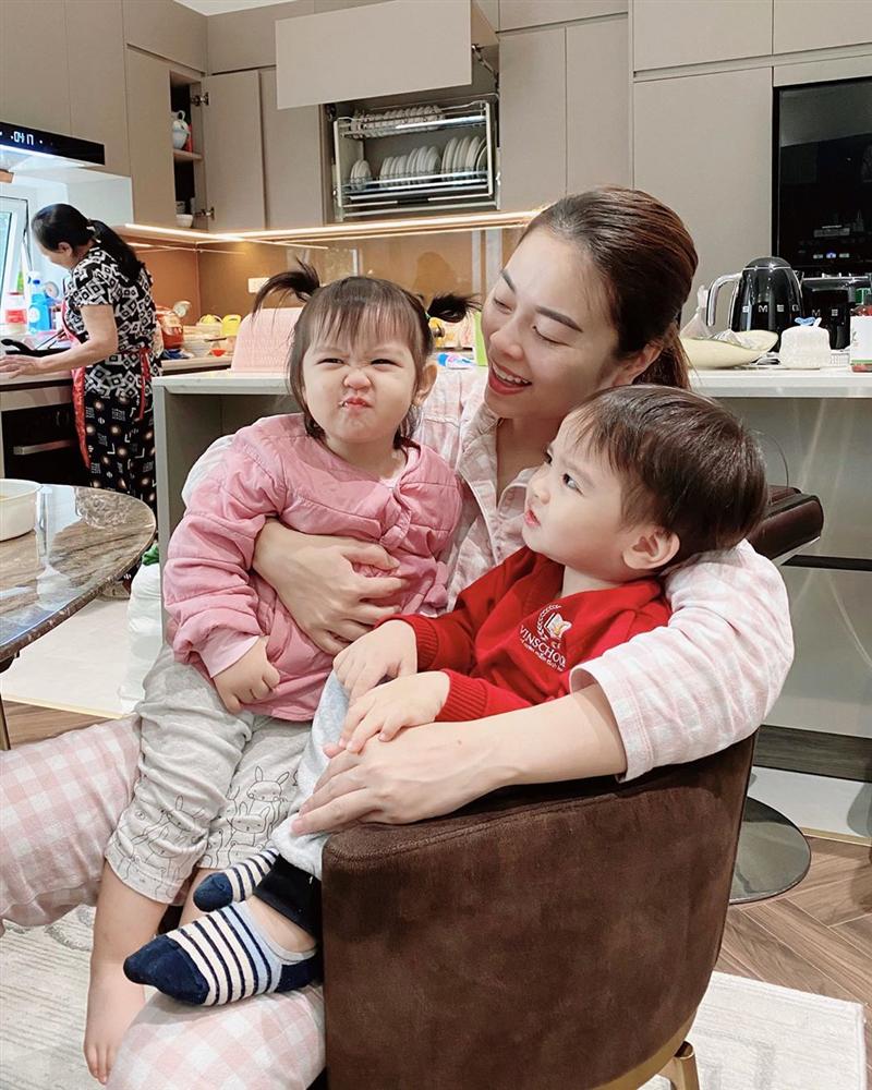 Hot mom Hằng Túi lần đầu tiết lộ: Chỉ mất 1 tháng 20 ngày thi công từ bàn giao thô đến hoàn thiện những góc sân và khoảng trời của căn biệt thự triệu đô-2