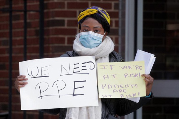 Bên trong New York - tâm dịch Covid-19 lớn nhất nước Mỹ: Thành phố vắng lặng nhưng y bác sĩ và quân đội vẫn tất bật chiến đấu chống dịch bệnh-6