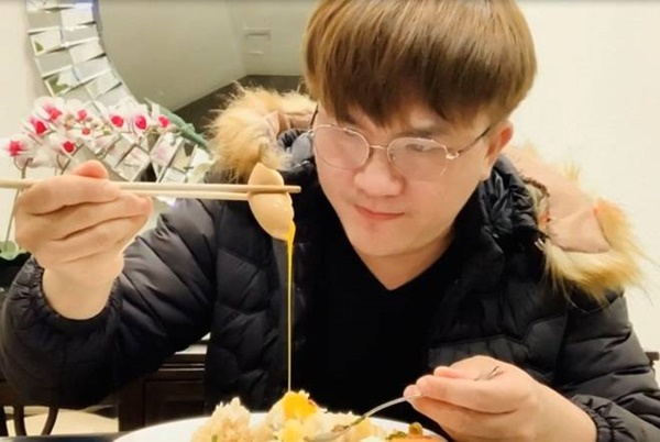 Chồng chăm con, Lê Phương đảm đang&nbsp;làm trứng lòng đào nước tương bất bại-8