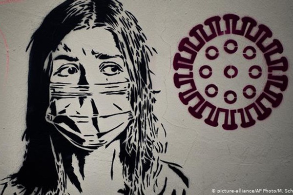 20.000 người Trung Quốc chen lấn trên núi Hoàng Sơn-1