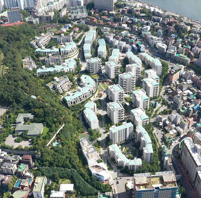 Cận cảnh căn hộ trăm tỷ So Ji Sub tậu làm nhà tân hôn: Khu nhà siêu giàu xứ Hàn, hàng xóm là BTS, vợ chồng Kim Tae Hee-9