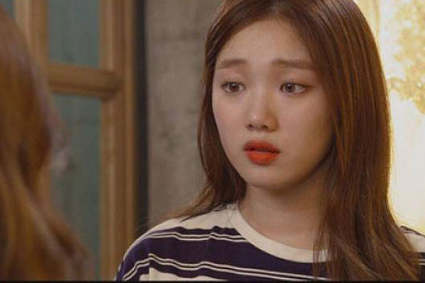 Đêm hôm khuya khoắt, vợ chồng tôi hốt hoảng khi thấy bố chồng ôm đồ đứng trước cửa nhà trong bộ dạng rũ rượi và hai mắt đỏ hoe-2