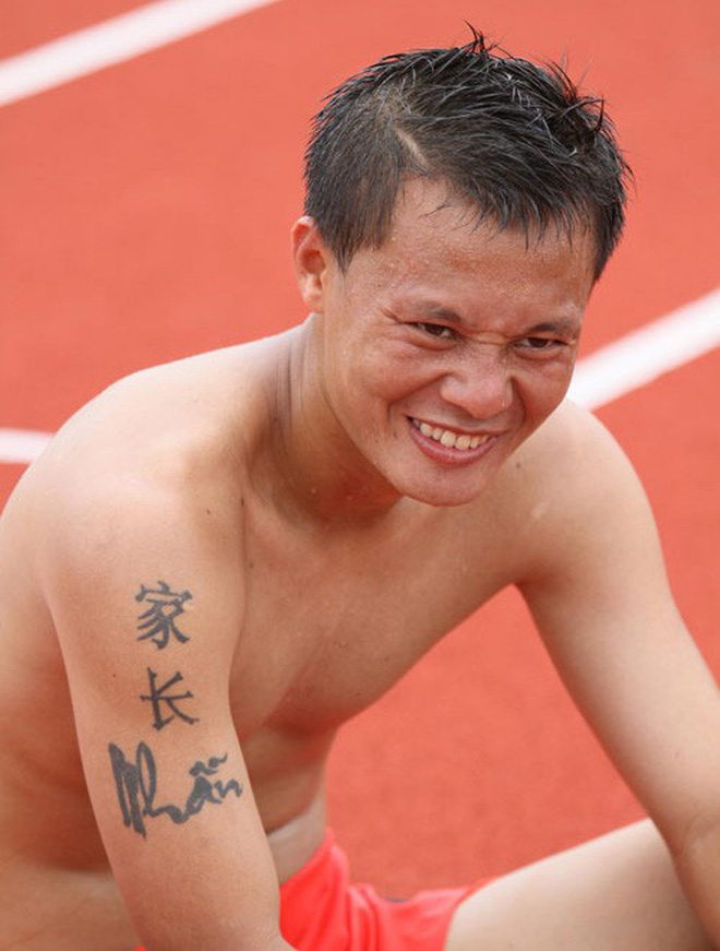 Giải mã hình xăm của tuyển thủ Việt Nam: Quang Hải muốn là vua, tranh cãi đóa hoa hồng trên tay Công Phượng-14