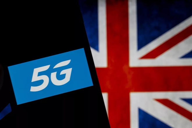 Nhà mạng Anh khẩn cầu người dân ngưng đốt tháp 5G-3