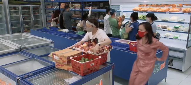 Những ngày không quên: Dương điên cuồng mua hàng tích trữ, Huệ buồn vì mãi không có con với Quốc-1