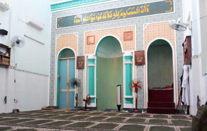 Nỗi khổ bị hiểu lầm đang cách ly vẫn đi lễ 5 lần/ngày của bệnh nhân 100: Chú về từ hôm 3/3, lúc đó chưa có biết ca bệnh kia đâu nên vẫn đi lễ bình thường-4