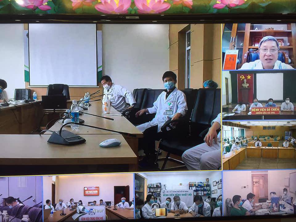 Huy động toàn lực còn nước còn tát để cứu phi công người Anh mắc COVID-19-2