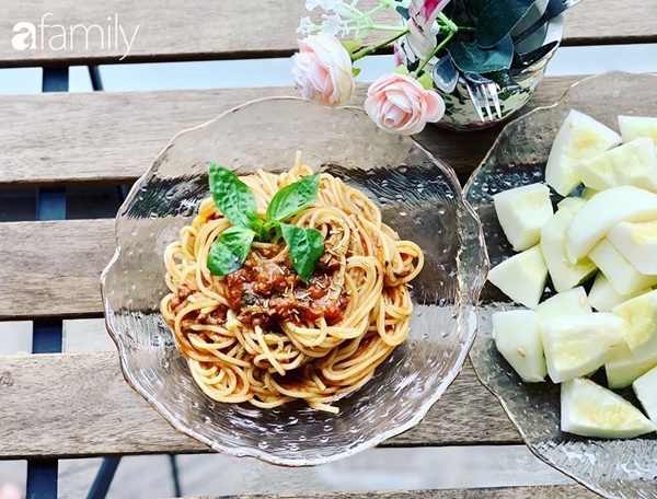 Chị em ở nhà mùa dịch, trình cúng phây càng chuyên nghiệp, bày biện không khác gì nhà hàng-3