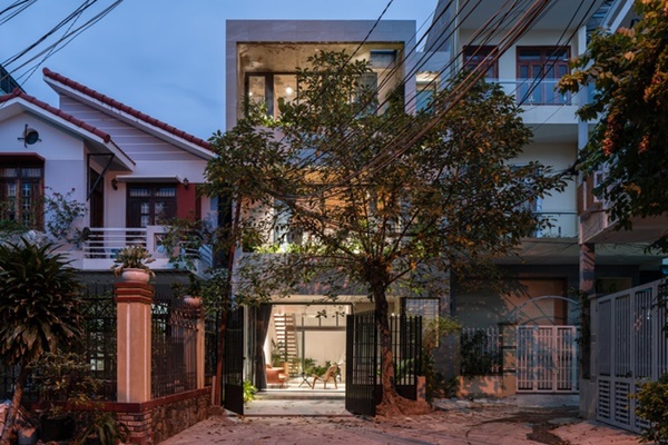 Trai phố cổ lột xác căn nhà trăm tuổi 16m2 thành homestay xinh xắn, nhìn ảnh before mới thấy đáng tiền-11