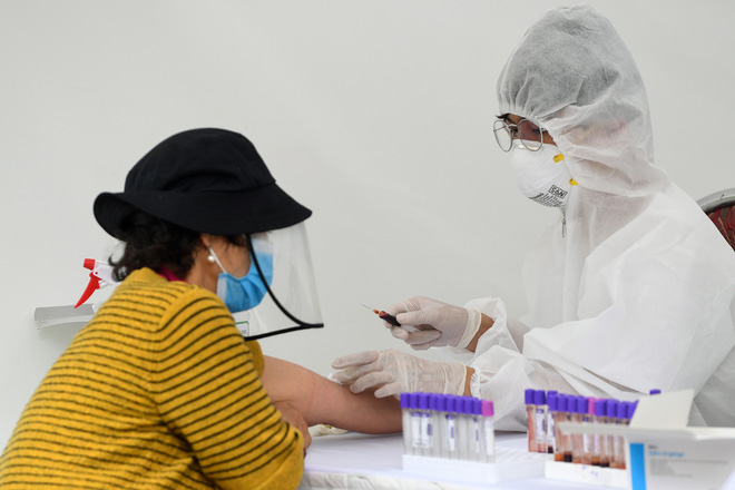 Thợ săn Covid và cuộc sống đằng sau của những lá chắn sống ngăn SARS-CoV-2 ở Hà Nội-14