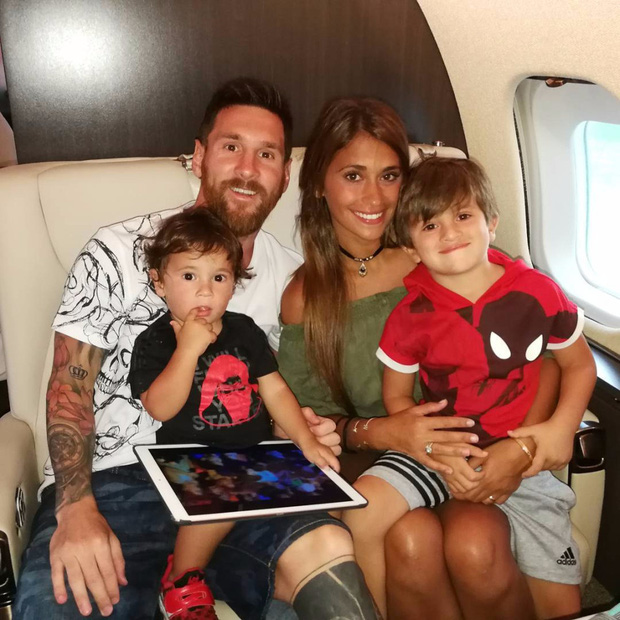 Ghé thăm chuyên cơ sang trọng 15 triệu USD của Messi: Một chi tiết trên chiếc máy bay là độc nhất vô nhị-5