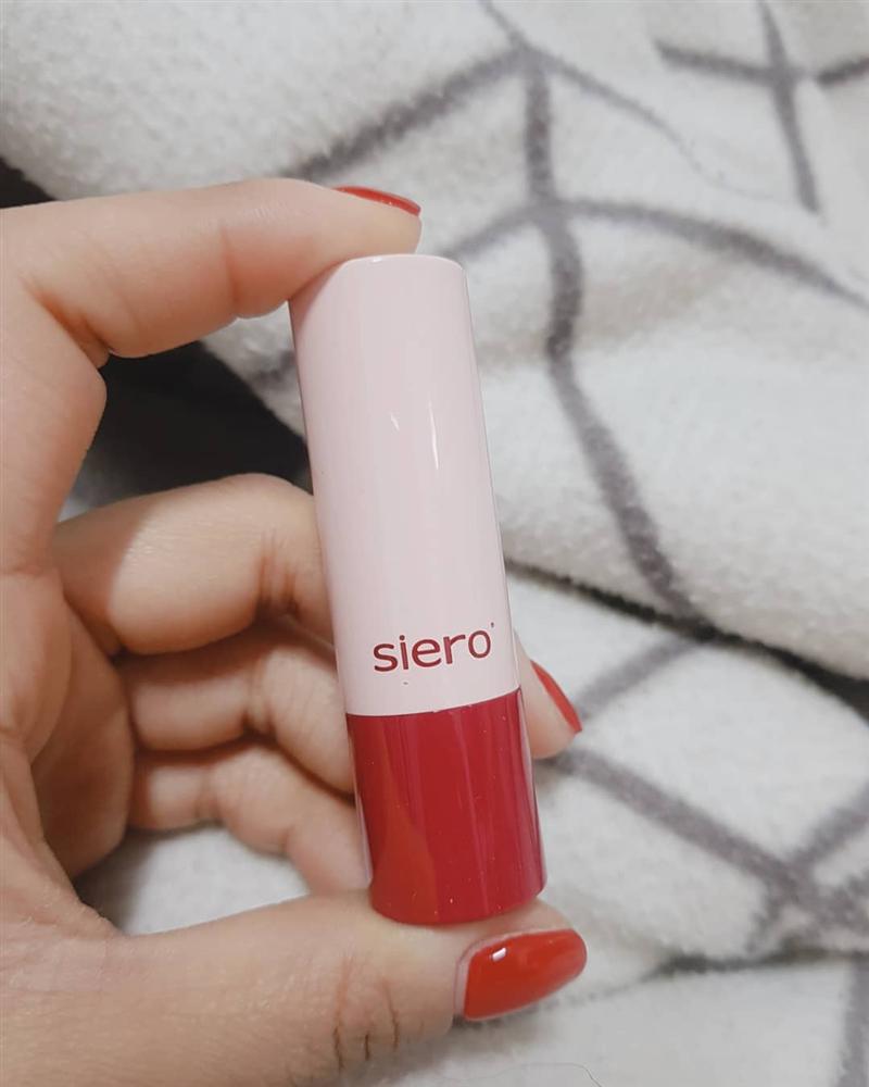 Mang tiếng dùng chung son với chị đẹp Son Ye Jin nhưng cô nàng tiểu tam của Thế Giới Hôn Nhân lại gây thất vọng bởi đôi môi khô tróc vẩy-8