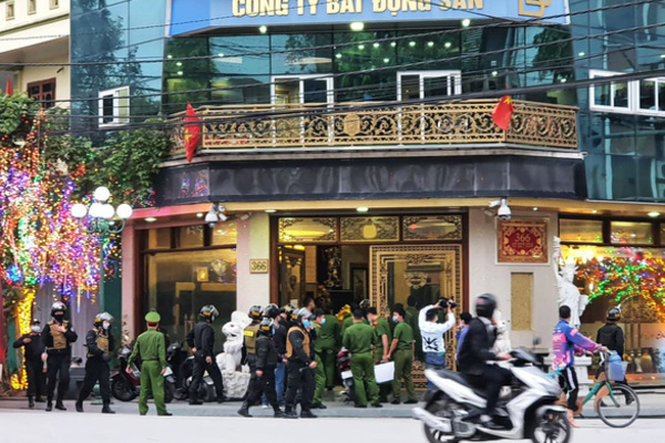 Vụ bắt nữ đại gia Thái Bình: Lời kể của phụ xe bị đánh vỡ xương hàm-1