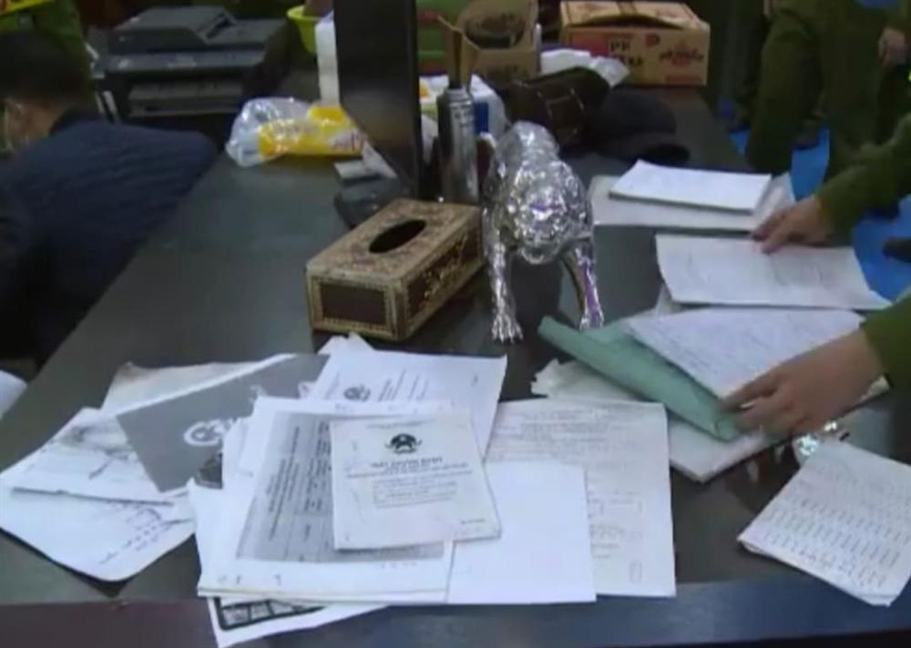 Nữ đại gia bất động sản ở Thái Bình đánh nạn nhân vỡ xương hàm, dập mũi... trước mặt chồng-4