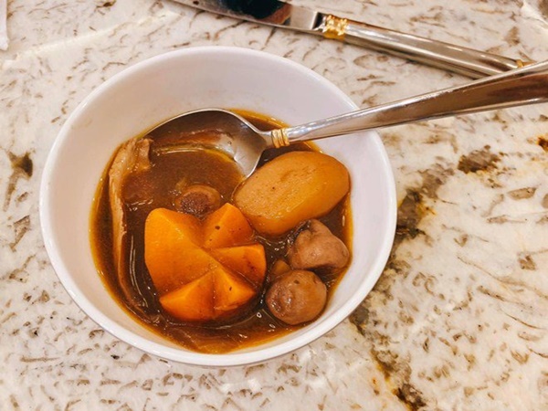 Đổi món mùa dịch, học ngay tuyệt chiêu món gà nghìn like của Thanh Thảo, vợ Đăng Khôi-14