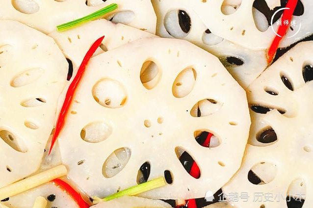 Củ sen khi nấu hay bị thâm đen, đây là bí quyết khiến nó luôn giòn, trắng tinh-1