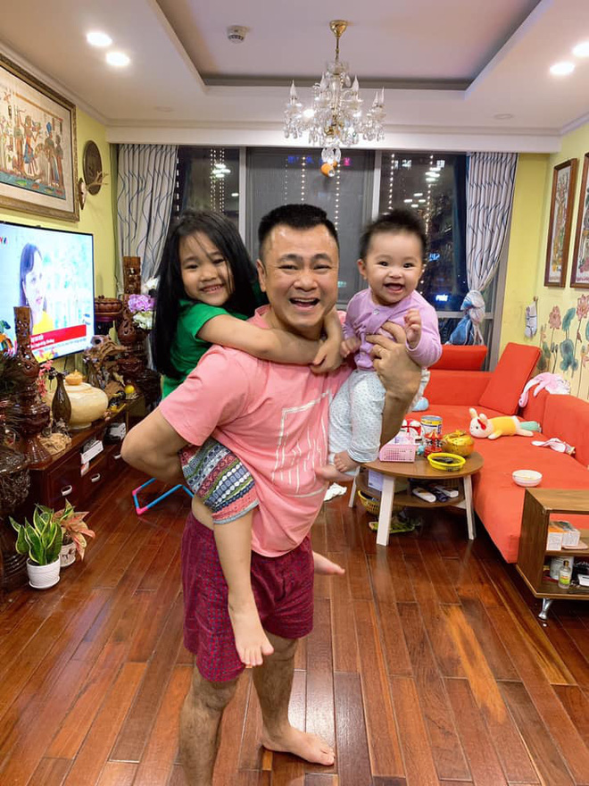 NSND Tự Long: Đừng để phụ nữ xen vào chuyện tiền bạc nhé, rách việc lắm.-5