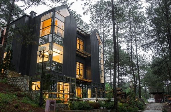 Trốn dịch ở biệt thự Đà Lạt, Phan Như Thảo trổ tài nữ công gia chánh cùng chồng-14