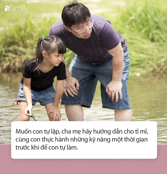 Cậu bé đang đi bỗng lăn đùng ra đất ăn vạ, nhưng hành động của ông bố khiến mọi người hoang mang không biết ai mới là người sai-4