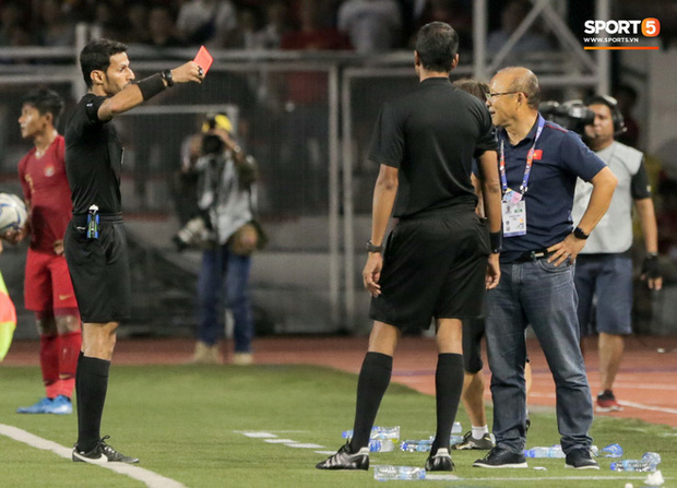 HLV Park Hang-seo chắc chắn không bị cấm chỉ đạo ở AFF Cup vì án phạt từ SEA Games 30-1