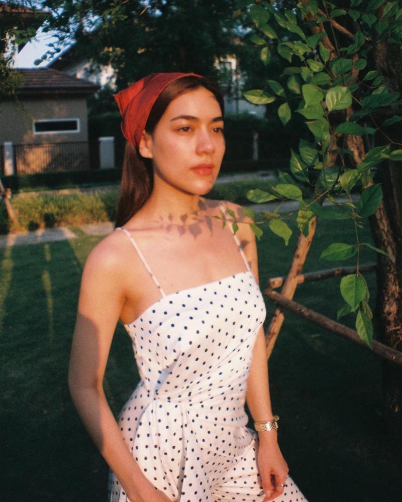 Ngắm các mỹ nhân Thái là ra ngay được 3 kiểu váy xinh nhức nhối, cực đáng sắm để đón Hè-16