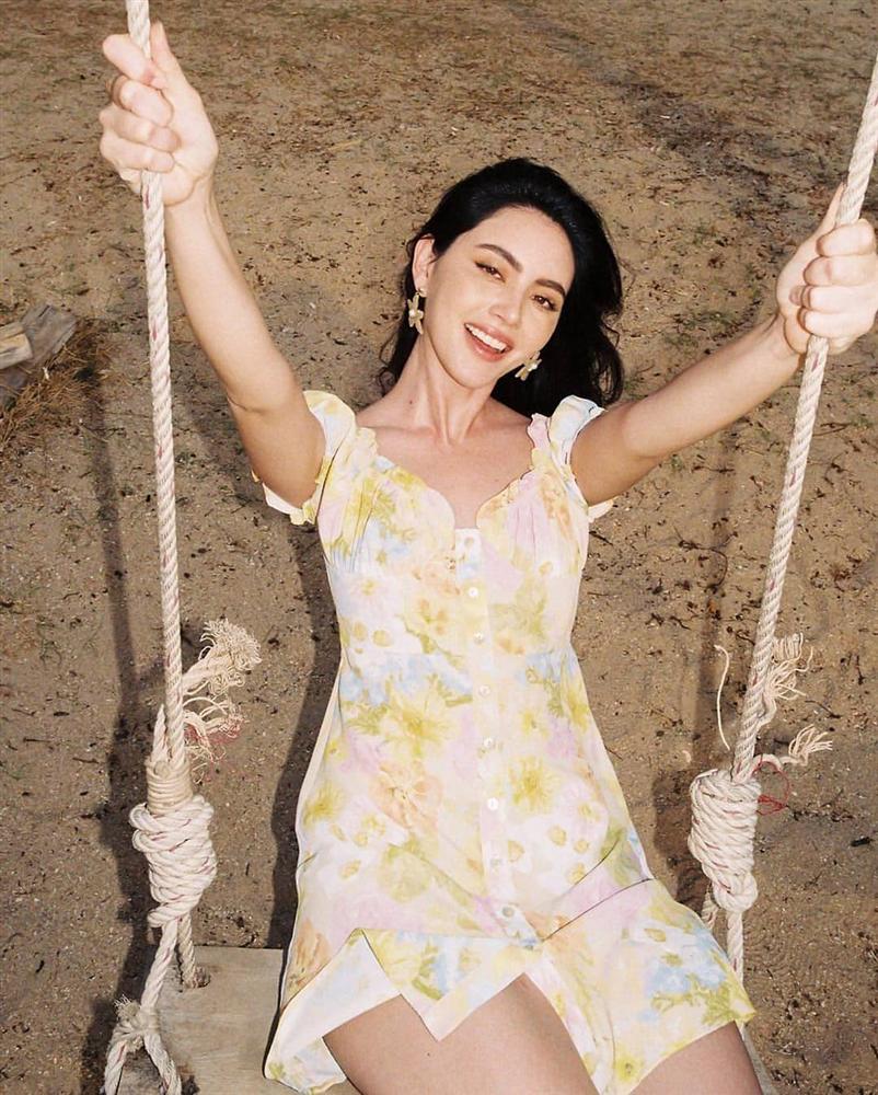 Ngắm các mỹ nhân Thái là ra ngay được 3 kiểu váy xinh nhức nhối, cực đáng sắm để đón Hè-7