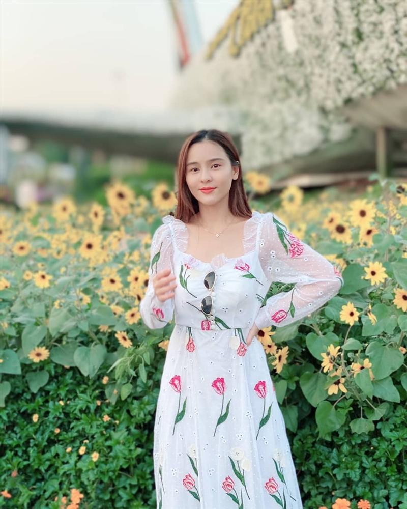 Ngắm các mỹ nhân Thái là ra ngay được 3 kiểu váy xinh nhức nhối, cực đáng sắm để đón Hè-8