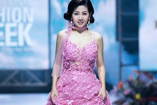 Người đấu giá váy Mai Phương hủy phút chót: Số phận chiếc váy bất ngờ rẽ hướng