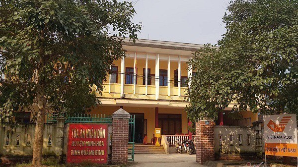 Nữ kế toán mây mưa với chánh án trong phòng làm việc lại bị đánh ghen phải nhập viện?-1