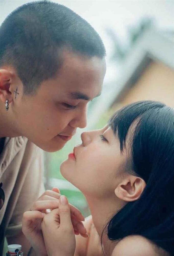 Bị chồng sắp cưới phản bội, cô dâu xinh đẹp cưới luôn phù rể kém 5 tuổi-4